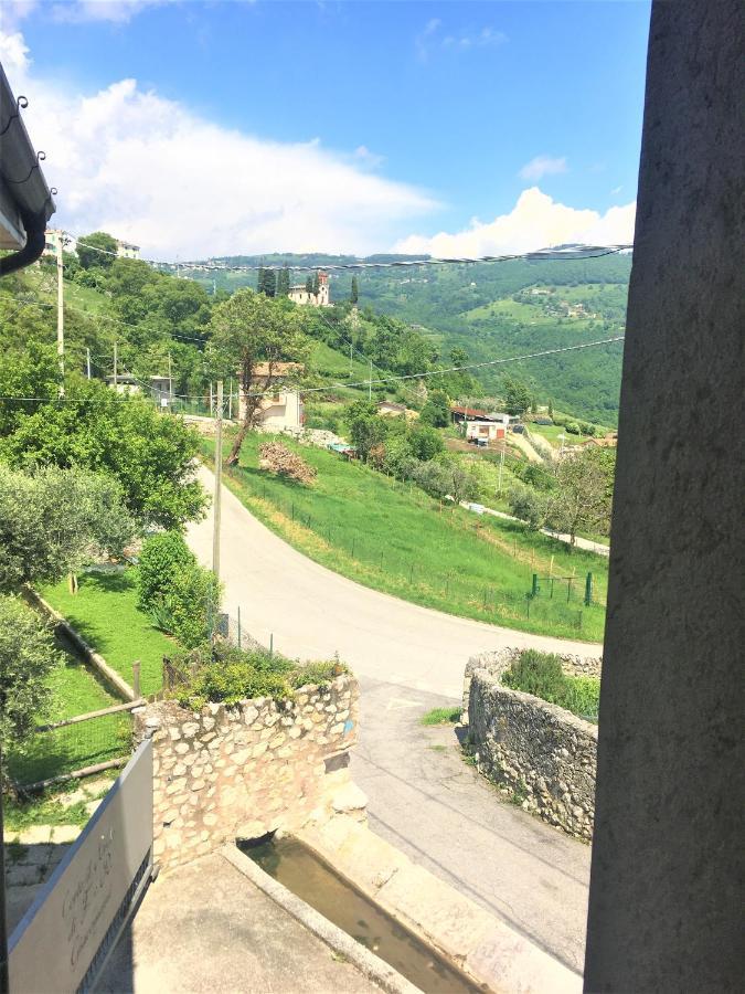 Apartamento Il Girasole Caprino Veronese Exterior foto
