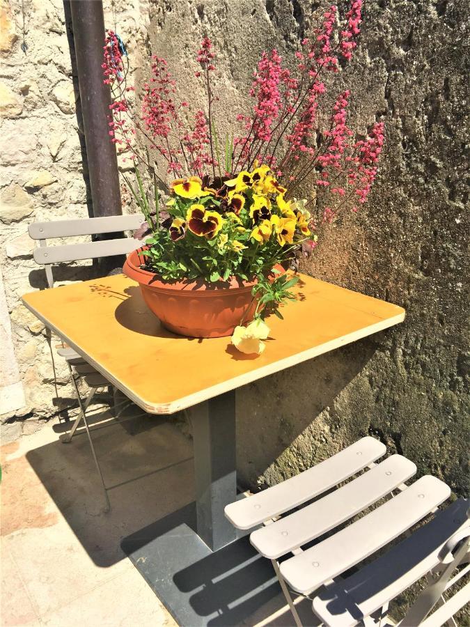 Apartamento Il Girasole Caprino Veronese Exterior foto